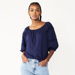 Draper James Women's Blue Embroidered Pintuck Top in navy size M puff sleeves